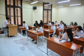 Gần 1 triệu thí sinh bước vào môn thi đầu tiên