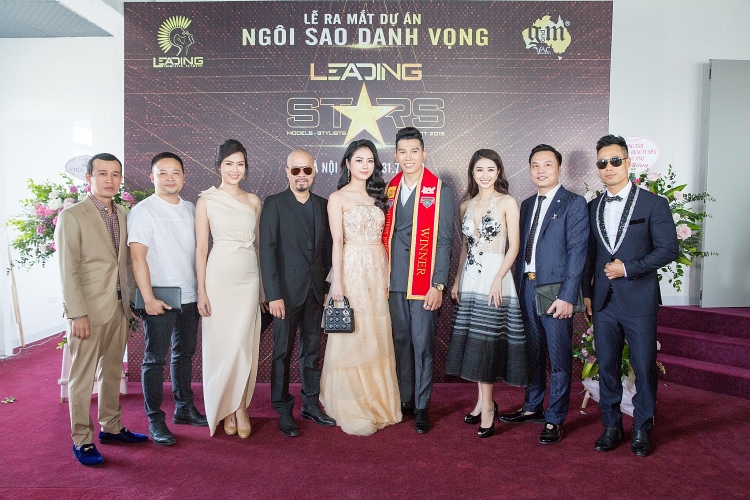 du an dao tao nguoi mau tien ty ngoi sao danh vong thu hut nhieu guong mat hot