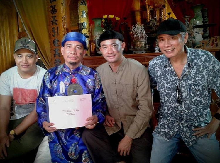 dau an cua co dao dien pham dong hong qua cac sieu pham hai tet