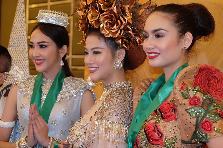 dai dien viet nam doat huy chuong vang trang phuc dan toc tai miss earth 2018