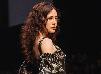 “Quỳnh búp bê” đầy lôi cuốn trên sàn catwalk