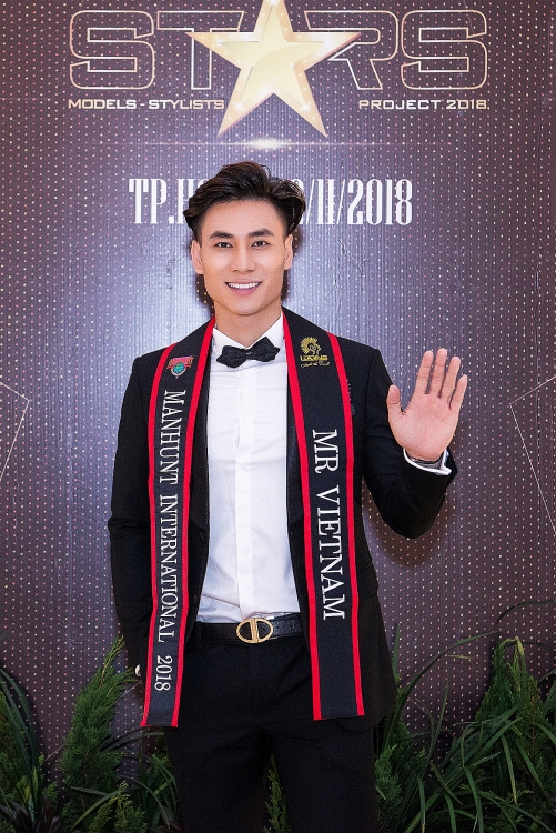 sieu mau mai tuan anh duoc cap phep du thi manhunt 2018
