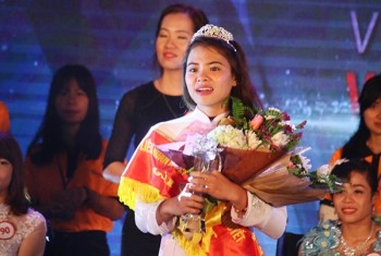 Nữ sinh Sư phạm đạt danh hiệu hoa khôi khuyết tật