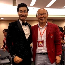 mc nguyen khang xin loi vi doc nham quan quan tai giong hat viet nhi