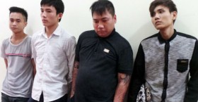 Bị bắt vì đòi nợ bằng chất thải