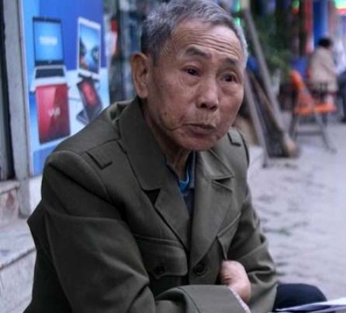 Chuyện của ông "trưởng xóm chạy thận”