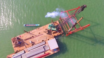 Đối mặt với thách thức từ biển cả
