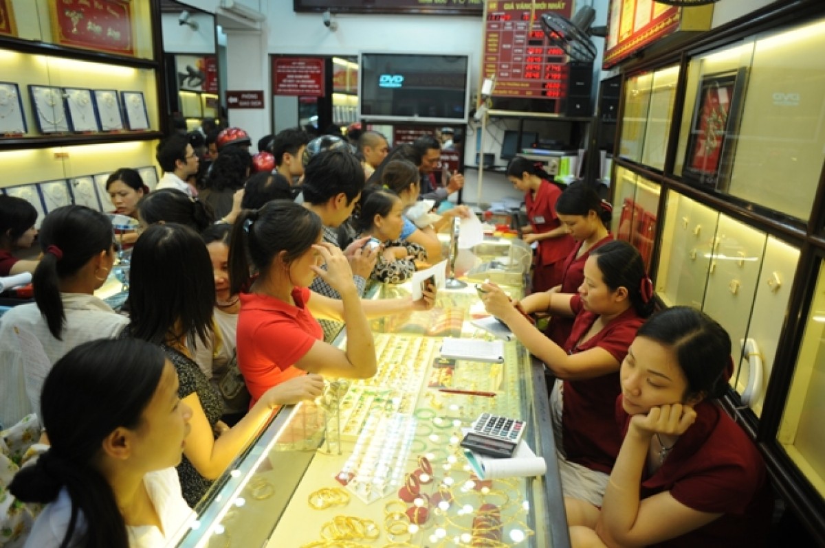 Giá vàng sẽ cán mốc 28,4 triệu đồng/lượng