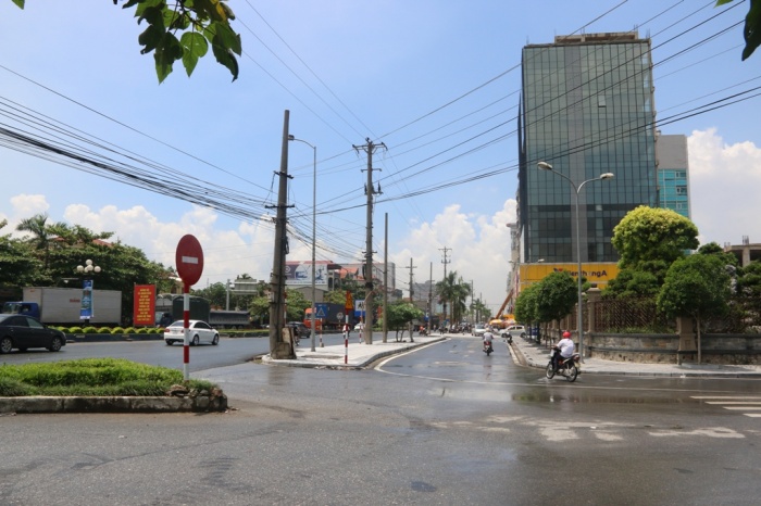 cot dien gay do nghieng co thuc su bat thuong