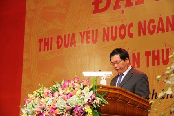 thi dua yeu nuoc la dong luc phat trien