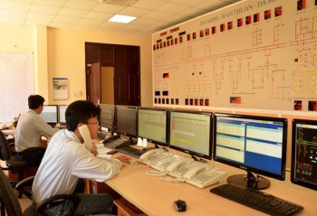Khung giá bán buôn điện năm 2019 tăng gần 100 đồng/kWh
