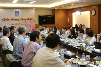 PV GAS gặp gỡ thân mật cổ đông năm 2016