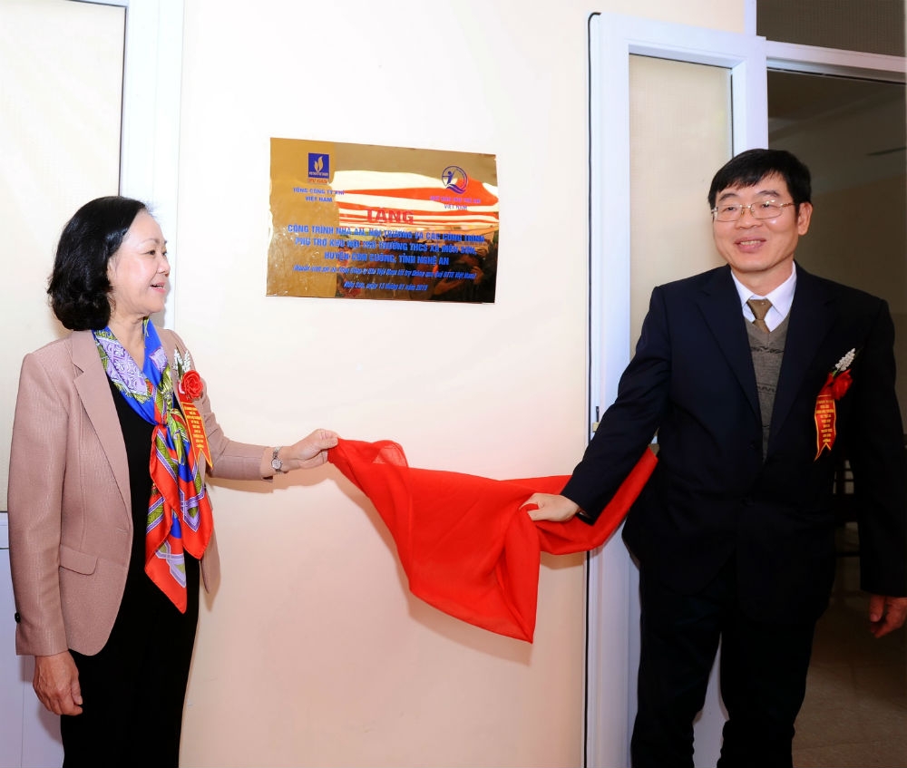 PV GAS tài trợ 2,5 tỷ cho công trình khu nội trú Trường THCS Môn Sơn, Nghệ An