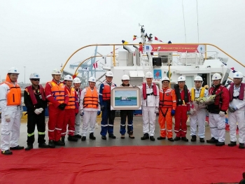 Bàn giao tàu đóng mới PTSC 07 phục vụ Nhà máy Lọc hóa dầu Nghi Sơn
