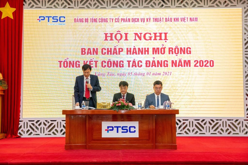 Đoàn chủ tịch điều hành hội nghị