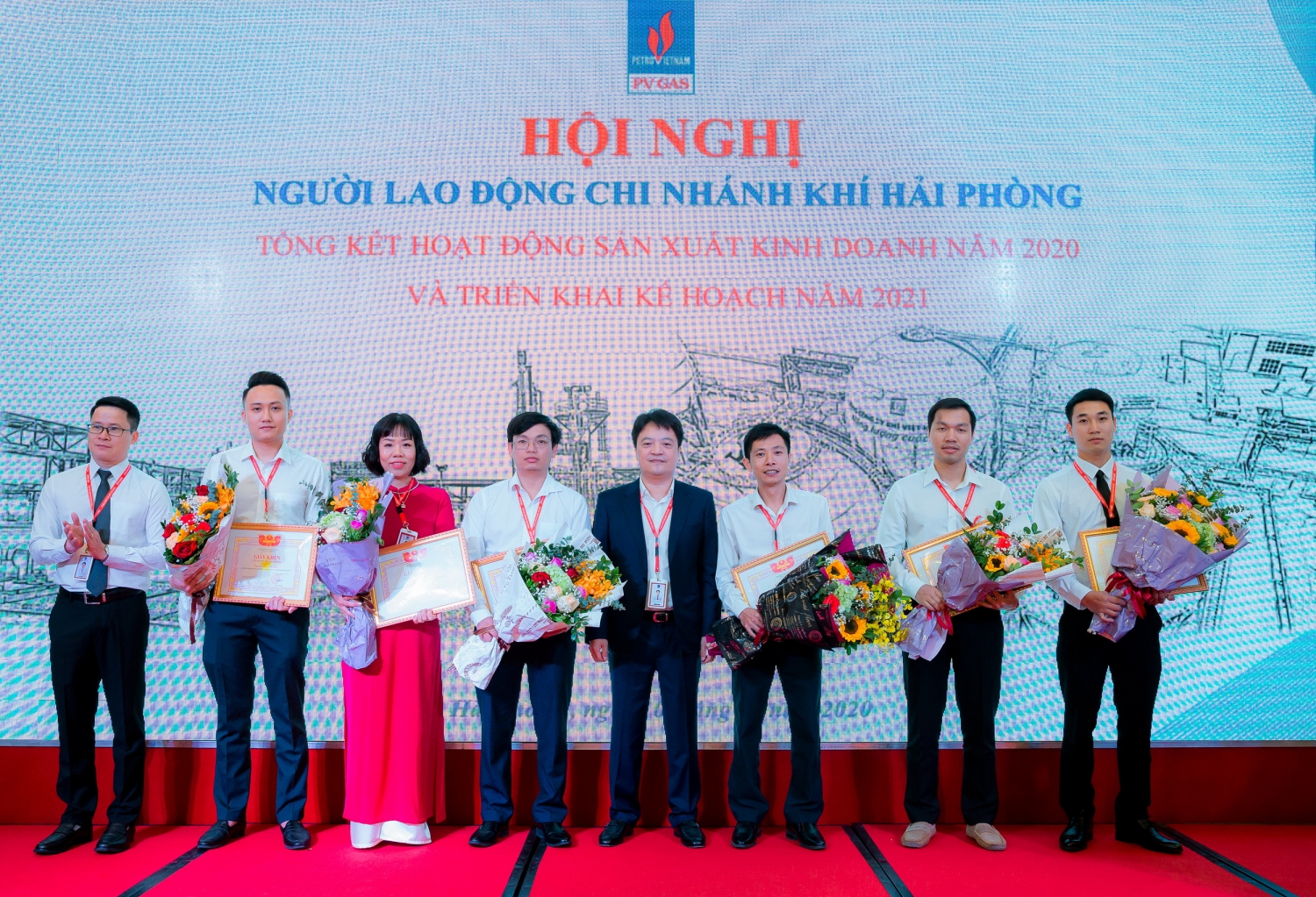 Khen thưởng cá nhân xuất sắc 2020