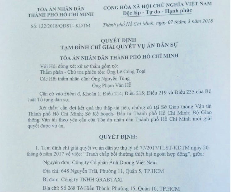 tam dinh chi vu vinasun kien grabtaxi doi boi thuong thiet hai