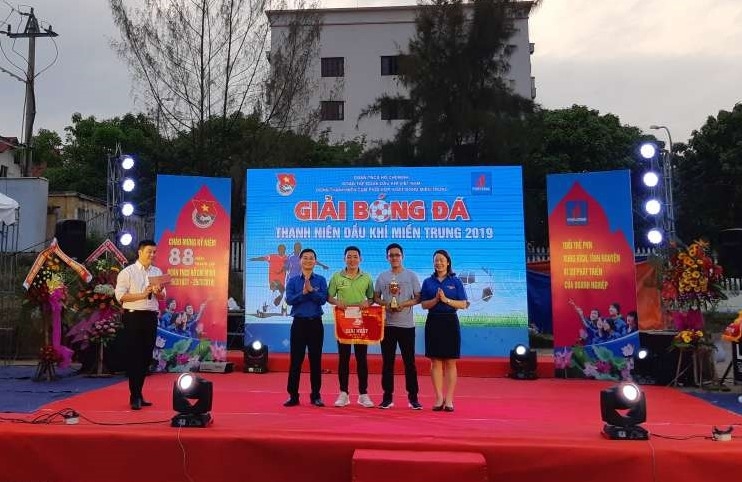 thanh nien cum phoi hop hoat dong dau khi mien trung to chuc ngay hoi doan vien