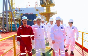 Mỗi giàn khoan trên biển là một cột mốc chủ quyền