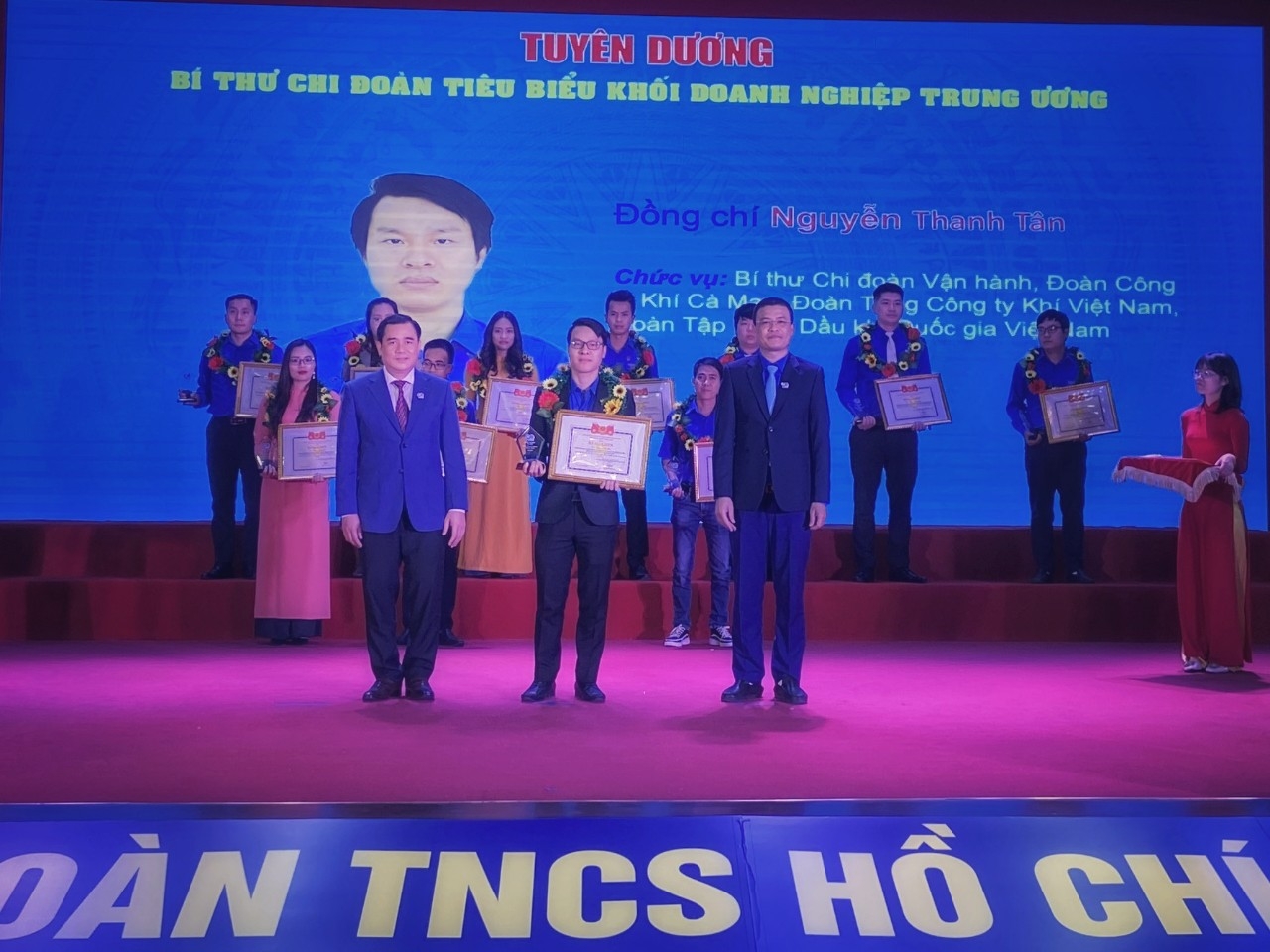 ồng chí Nguyễn Thanh Tân - Bí thư Chi đoàn Vận hành (Đoàn Công ty Khí Cà Mau, Đoàn Tổng Công ty Khí Việt Nam) được tuyên dương Bí thư Chi đoàn tiêu biểu Khối DNTW