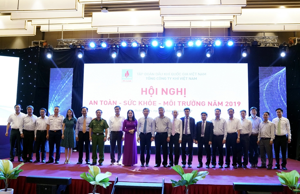 pv gas to chuc hoi nghi an toan suc khoe moi truong 2019