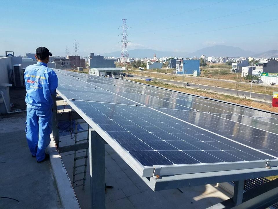 Sôi động gia nhập thị trường điện mặt trời