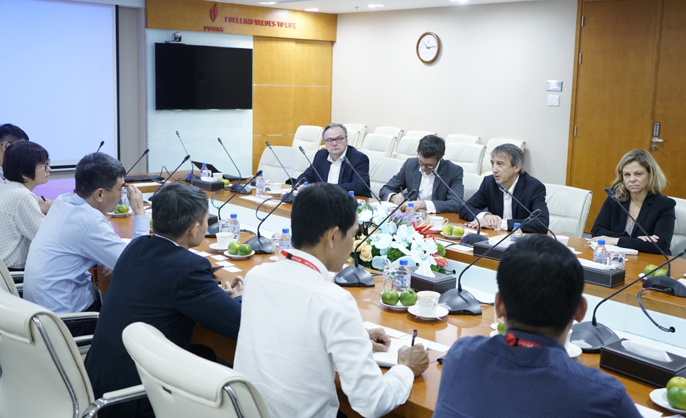 doan dai bieu cap cao total tham va lam viec tai pv gas