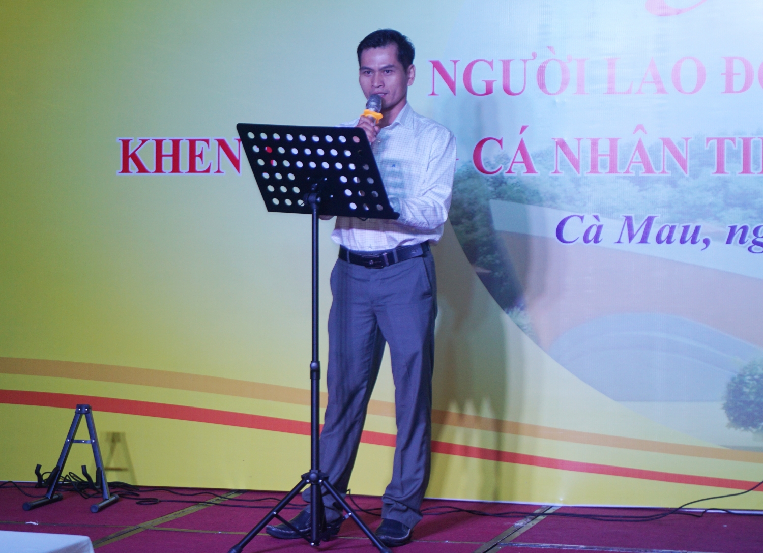cd dkvn gap mat nguoi lao dong dau khi tieu bieu 2019