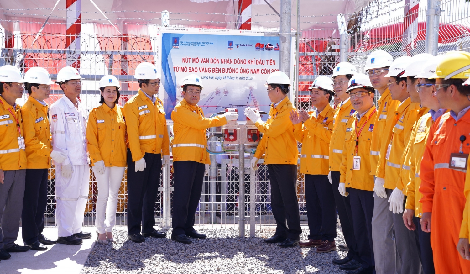 Nghi thức đón nhận dòng khí đầu tiên từ mỏ Sao Vàng – Đại Nguyệt đến đường ống Nam Côn Sơn 2