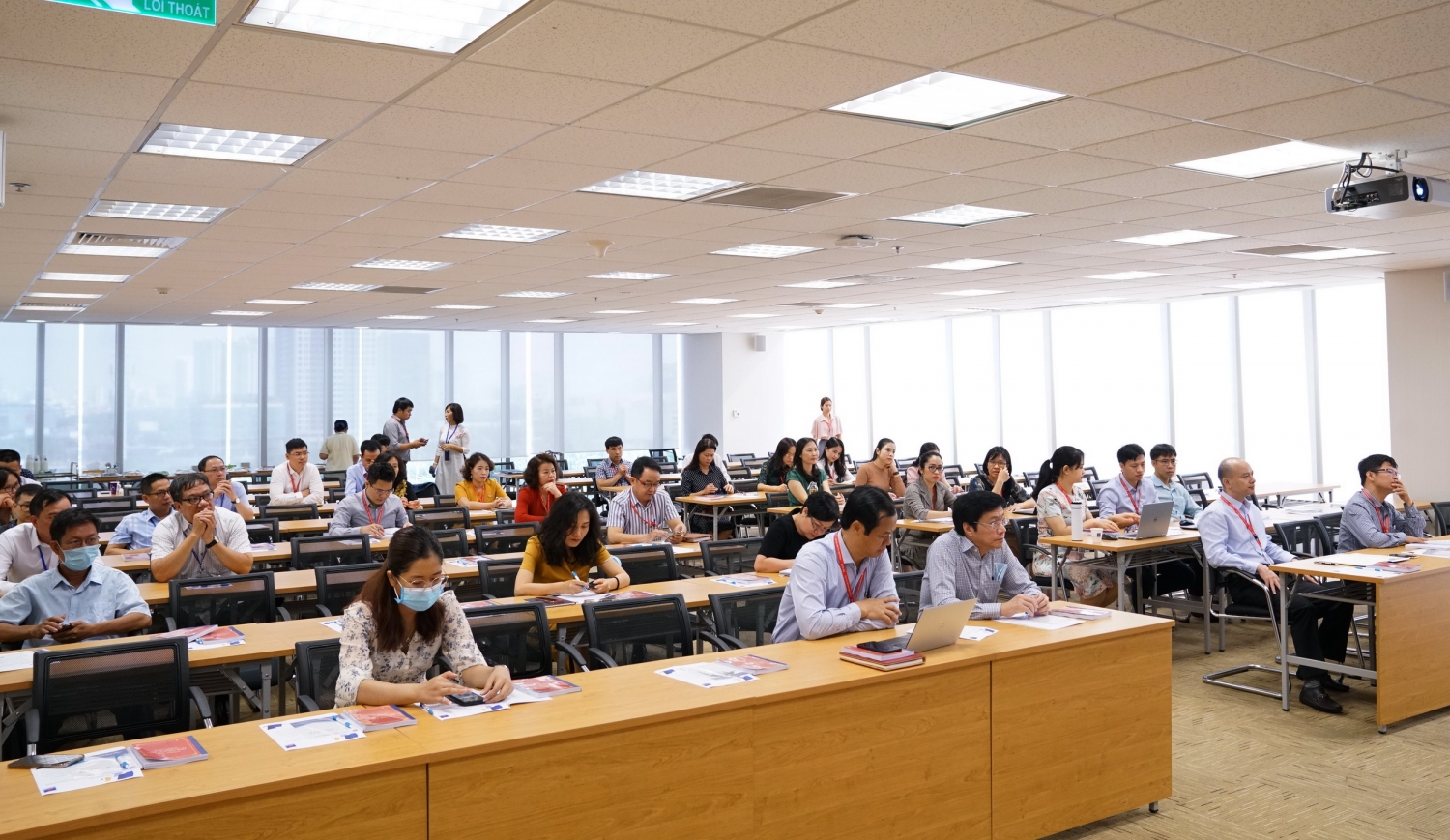 Lớp tập huấn nghiệp vụ cấp ủy, nghiệp vụ công tác Đảng tại Tp.HCM