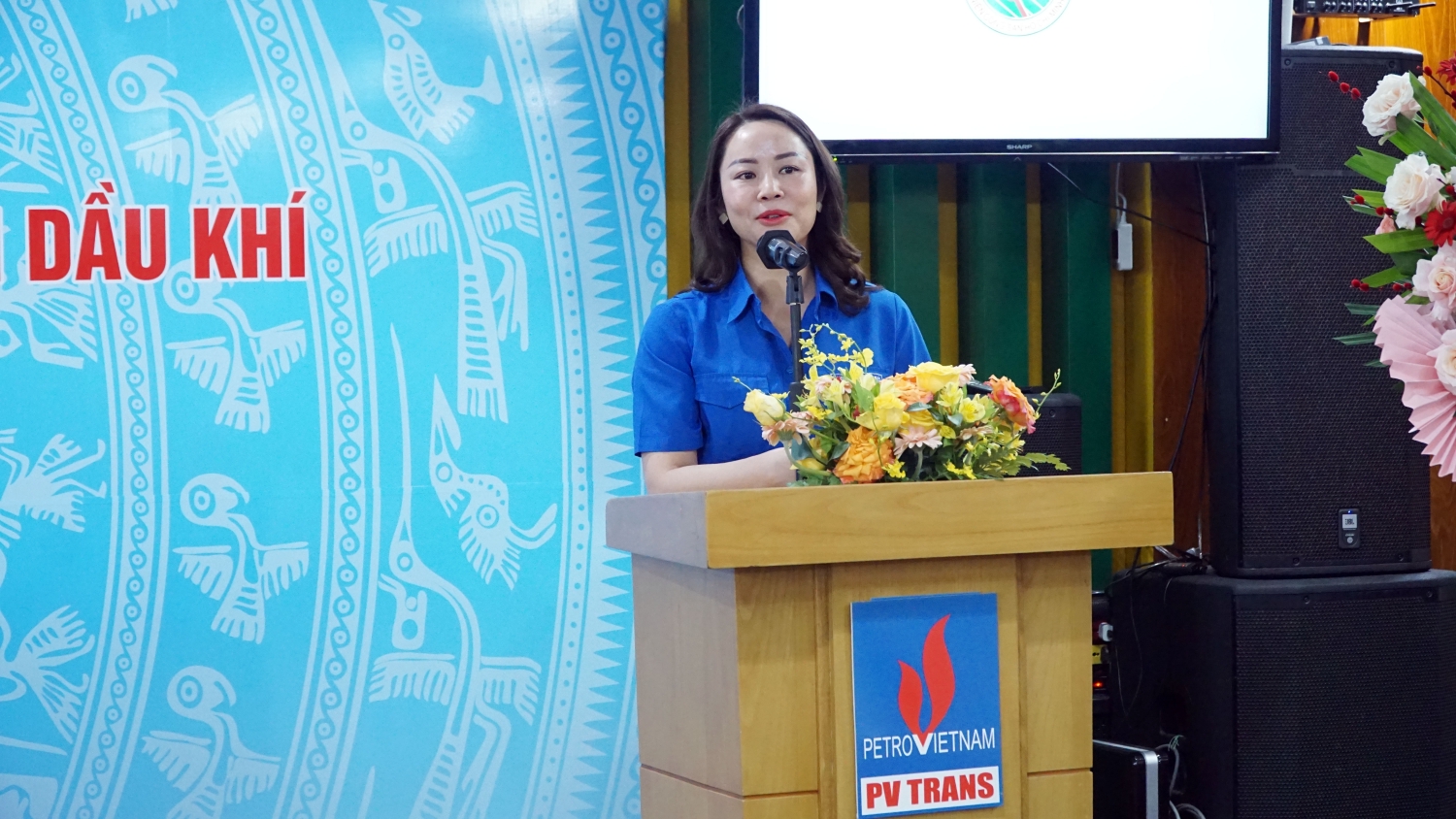 đồng chí Vũ Thị Thu Hương - Ủy viên Ban chấp hành Trung ương Đoàn, Ủy viên Ban Thường vụ Đoàn Khối Doanh nghiệp Trung ương, Bí thư Đoàn Thanh niên Tập đoàn Dầu khí Quốc gia Việt Nam