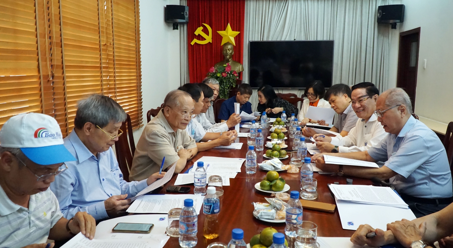 Thường vụ Hội Dầu khí họp góp ý