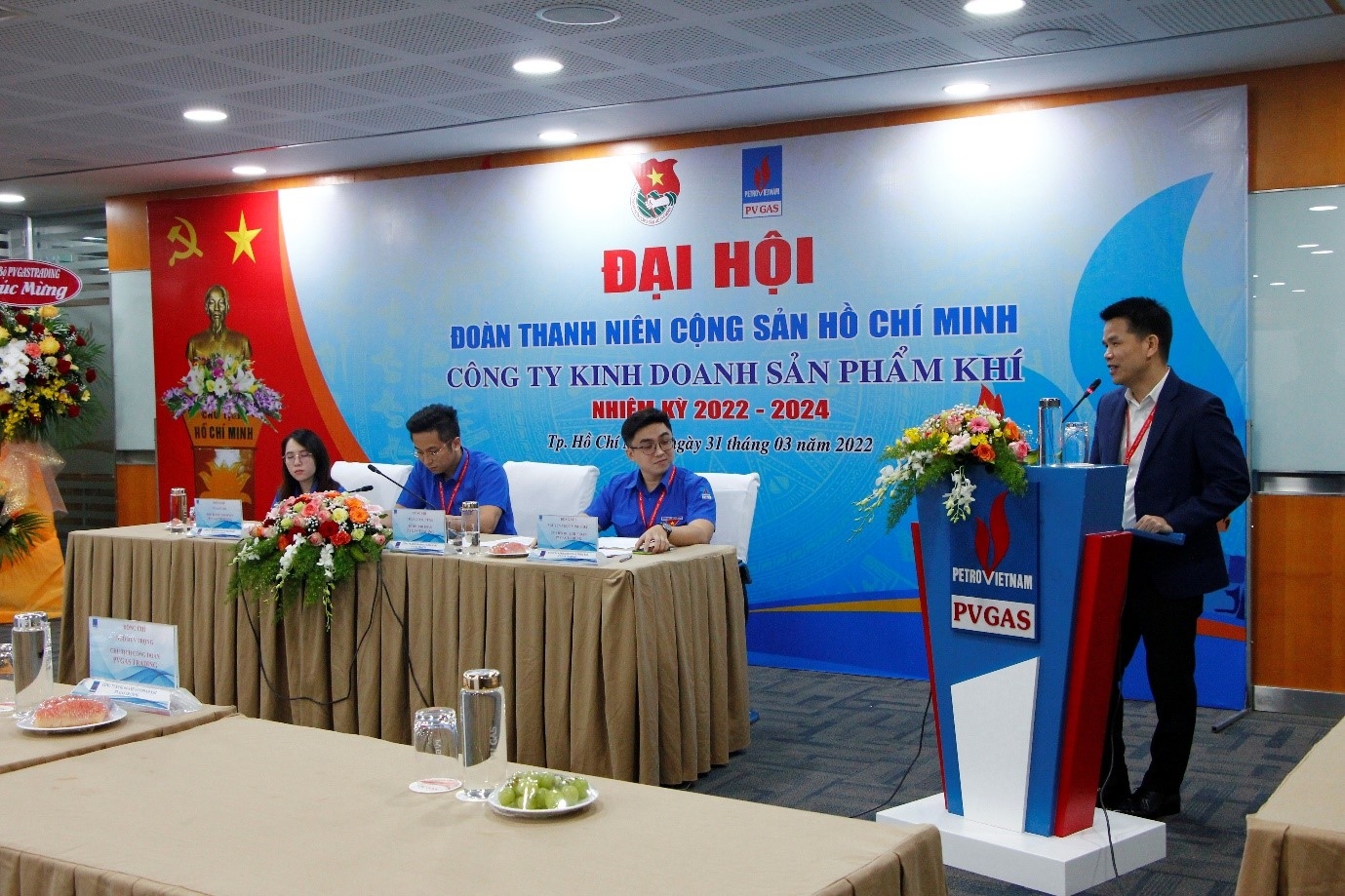 ồng chí Phạm Văn Phong- Ủy viên ban chấp hành Đảng ủy, Phó tổng Giám đốc Tổng Công ty Khí Việt Nam kiêm Bí thư Chi bộ, Giám đốc PVGAS Trading phát biểu chỉ đạo tại Đại hội 