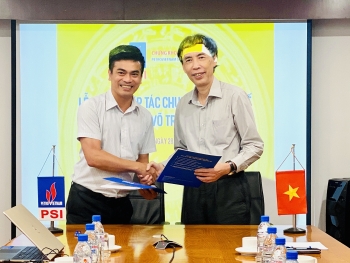 PSI đẩy mạnh hợp tác với các chuyên gia kinh tế