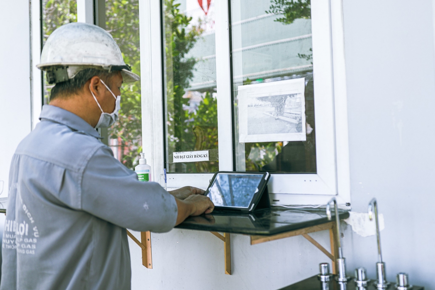 Công tác làm hồ sơ xe bồn và đánh giá kíp VH được đưa ra phía ngoài PĐK Công tác làm hồ sơ xe bồn và đánh giá kíp VH được đưa ra phía ngoài PĐK