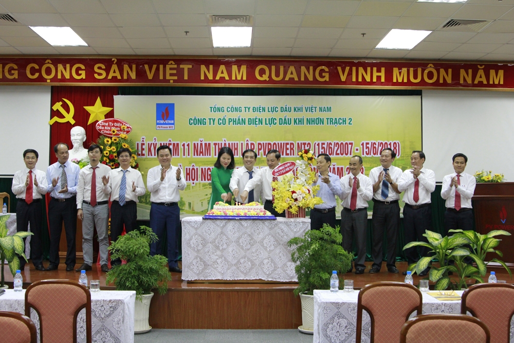 nt2 11 nam vung buoc