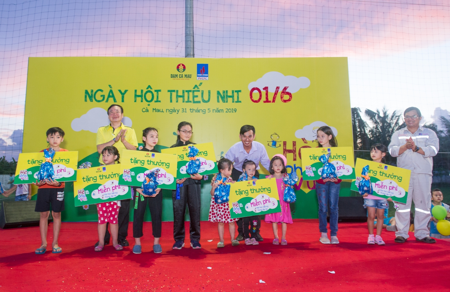 pvcfc to chuc ngay hoi thieu nhi cho con em cbcnv