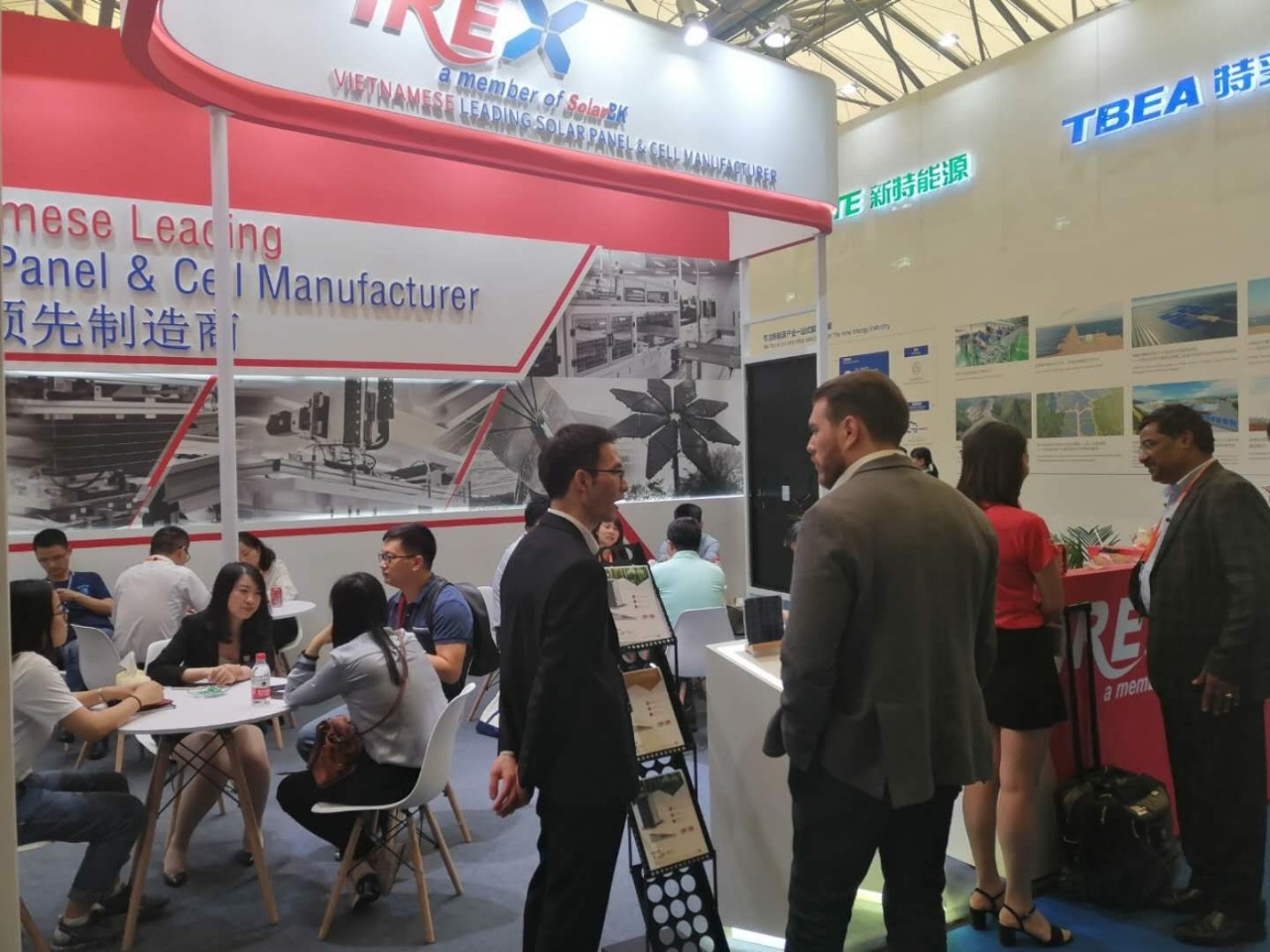 pin mat troi made in vietnam duoc ung ho tai thi truong quoc te