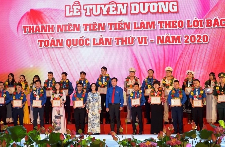 doan vien ptsc duoc tuyen duong thanh nien tien tien lam theo loi bac