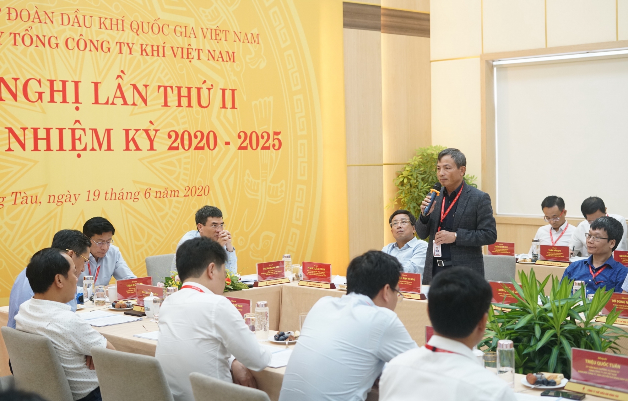 dang bo pv gas to chuc thanh cong hoi nghi ban chap hanh lan thu ii mo rong khoa x