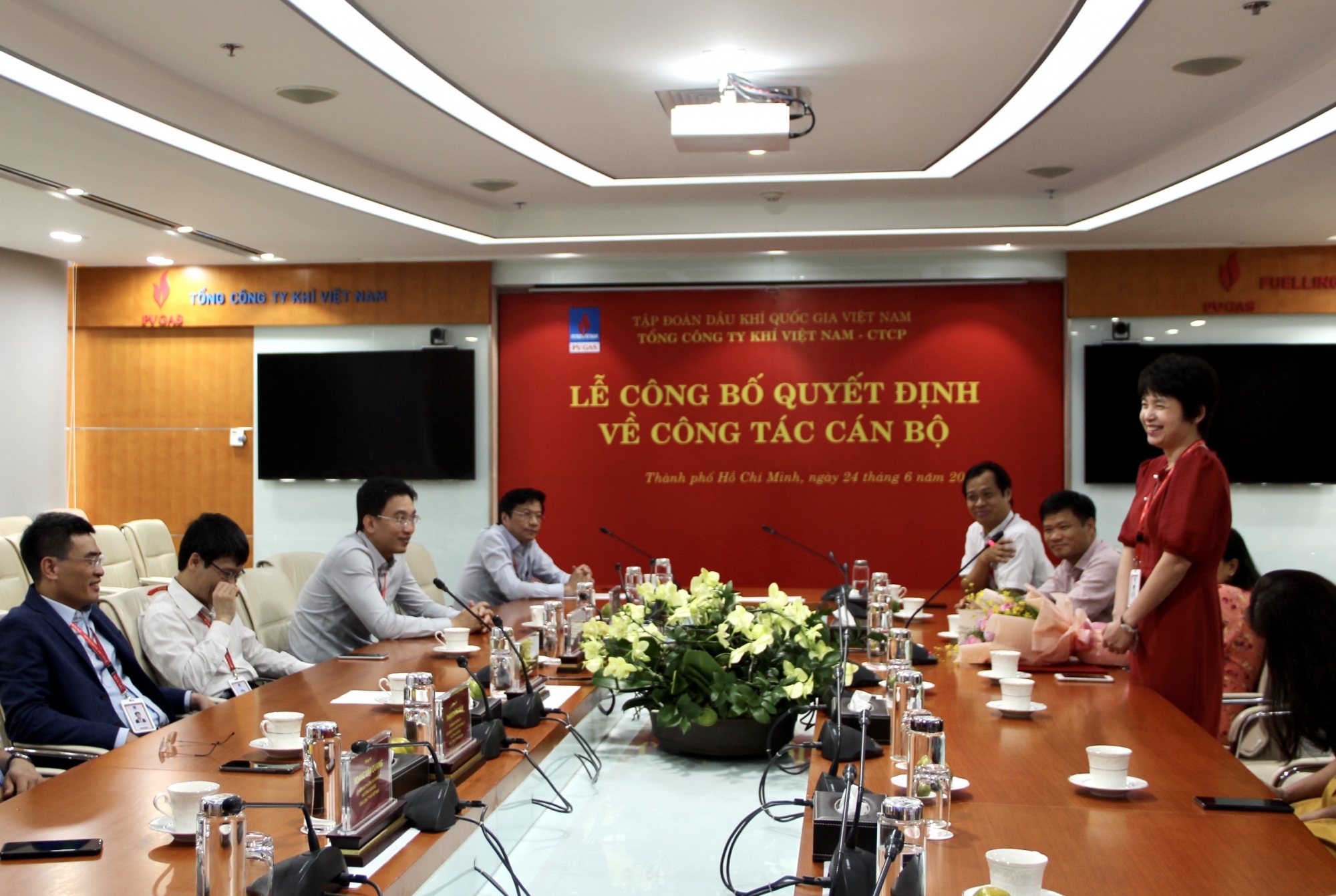 pv gas cong bo quyet dinh bo nhiem truong ban phap che