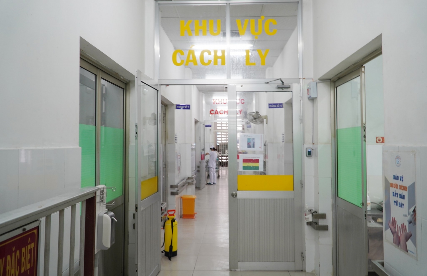 Khu vực cách ly khoa Bệnh nhiệt đới Bệnh viện Chợ Rẫy