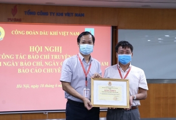 CĐ DKVN khen thưởng Công đoàn PV GAS vì thành tích xuất sắc trong công tác báo chí truyền thông 2020-2021