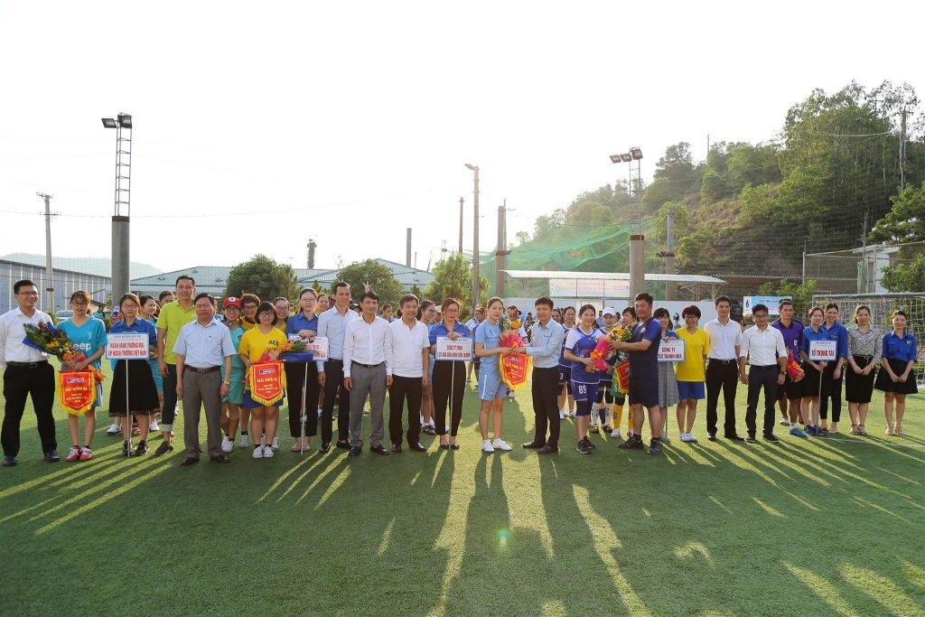 ptsc thanh hoa to chuc giai bong da nu nghi son mo rong lan i nam 2018