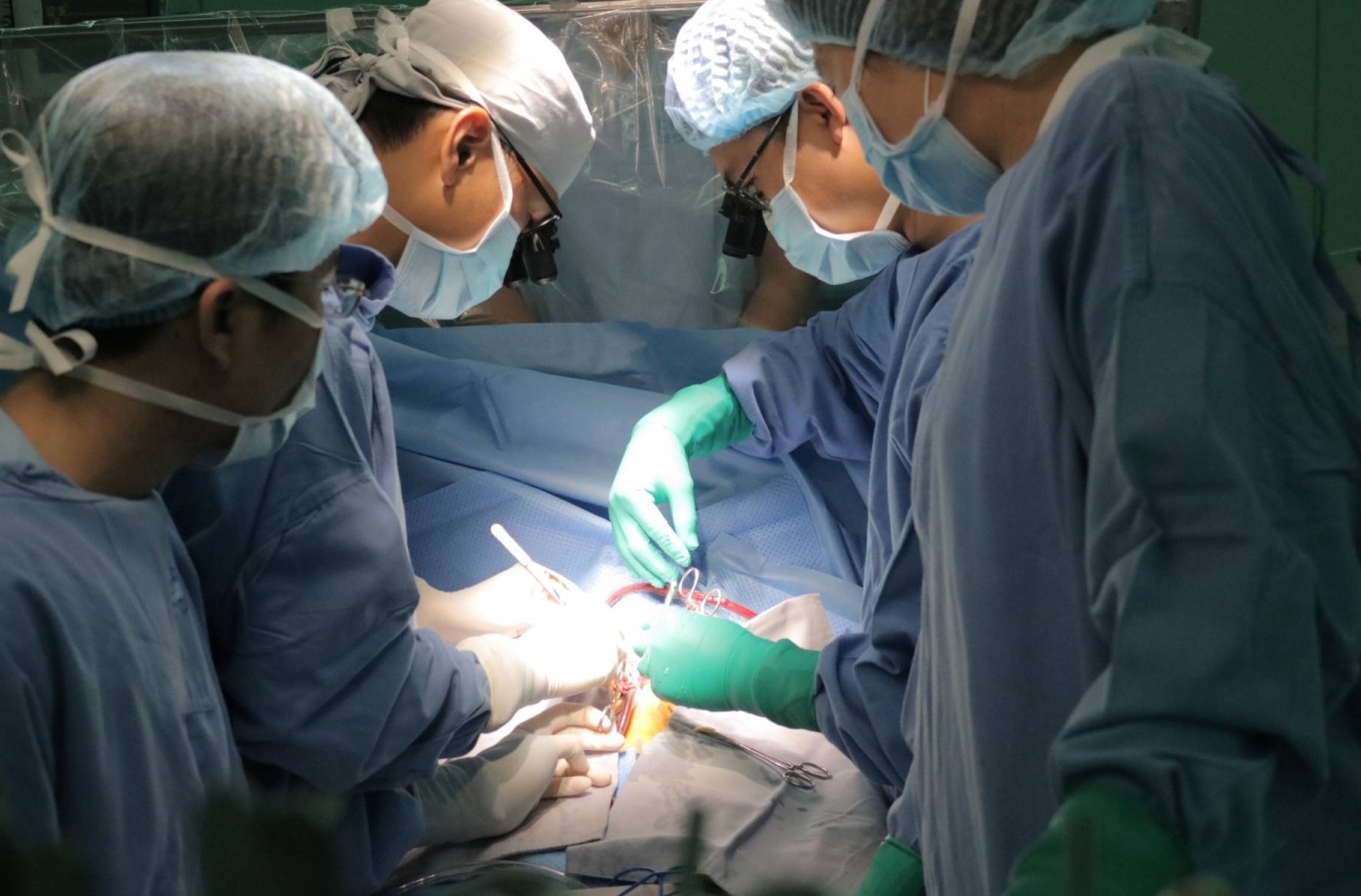 Bé 4 tháng tuổi bị khối u tim lớn hiếm gặp