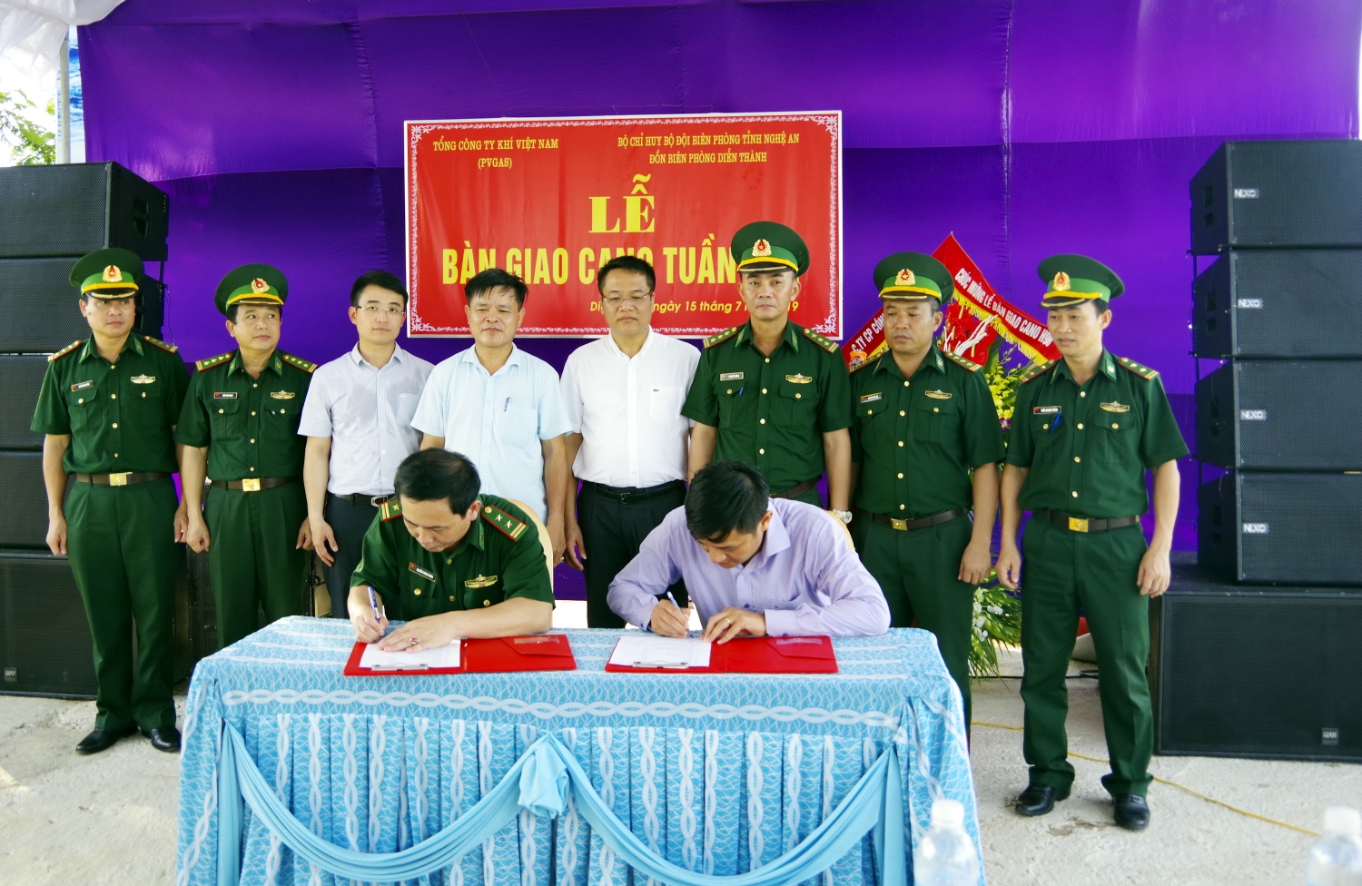 pv gas trao tang ca no tuan tra cao toc cho bien phong nghe an