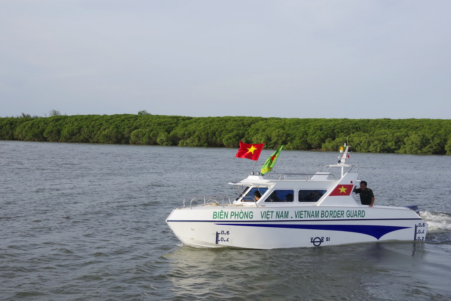 pv gas trao tang ca no tuan tra cao toc cho bien phong nghe an