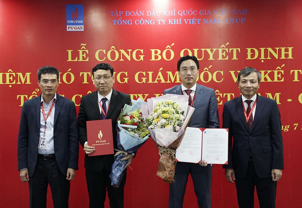 PV GAS công bố và trao quyết định bổ nhiệm Phó Tổng giám đốc và Kế toán trưởng