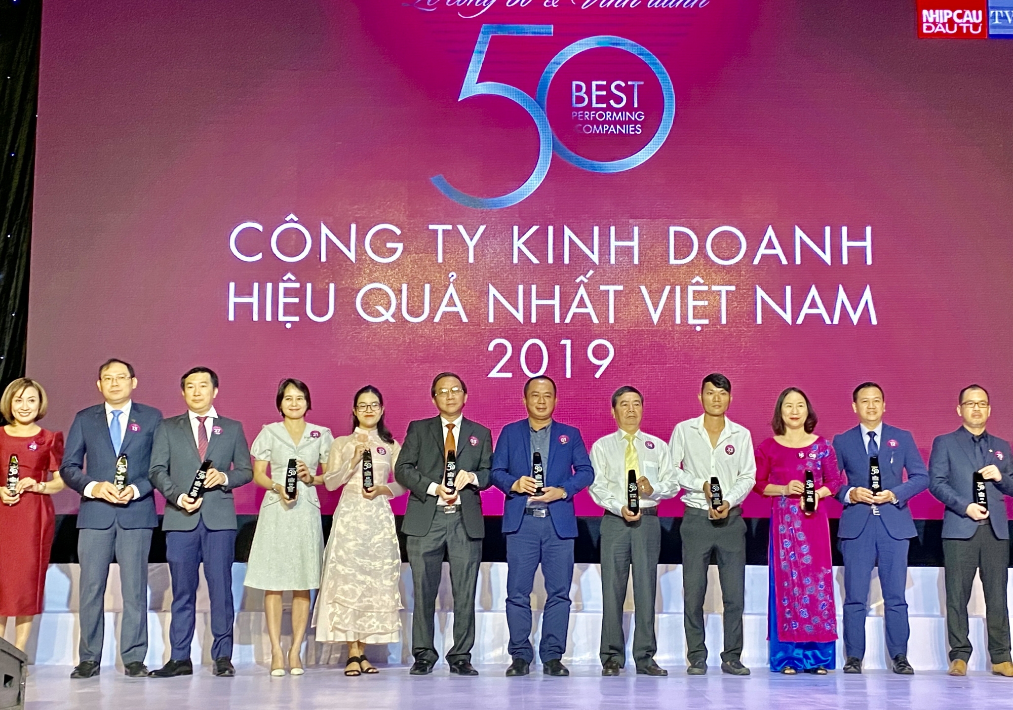 pv gas nhan ton vinh 50 cong ty kinh doanh hieu qua nhat viet nam 2019