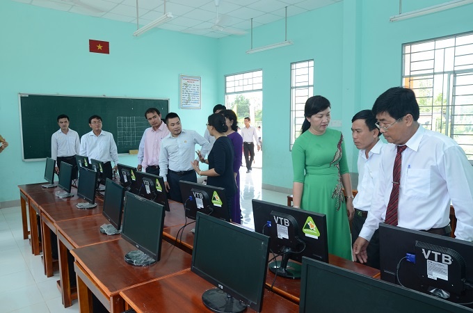 Đạm Cà Mau tài trợ xây trường học ở Mộc Hóa, Long An dam ca mau tai tro xay truong hoc o moc hoa long an